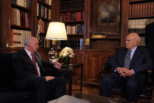 Ολοκληρώθηκε η συνάντηση Παπούλια - Παπανδρέου