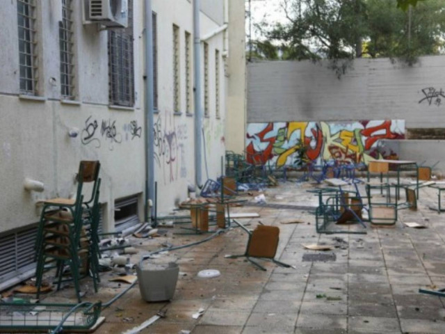 Πάτρα: Καθηγήτρια αποκαλεί στο Facebook «ανεγκέφαλους κάφρους» μαθητές