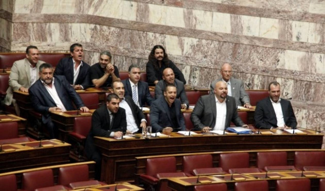 ΕΔΕ για το βίντεο με τον καυγά στη Βουλή