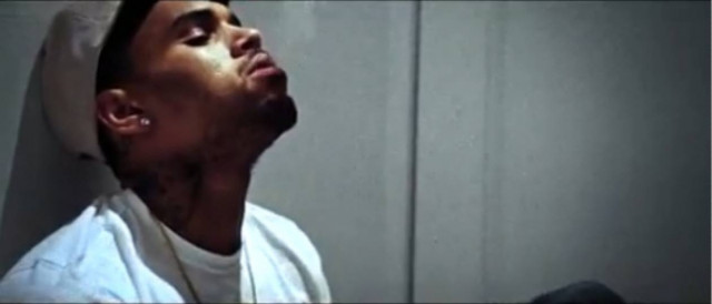 Βίντεο: Αγαπάει και την νυν και την πρώην