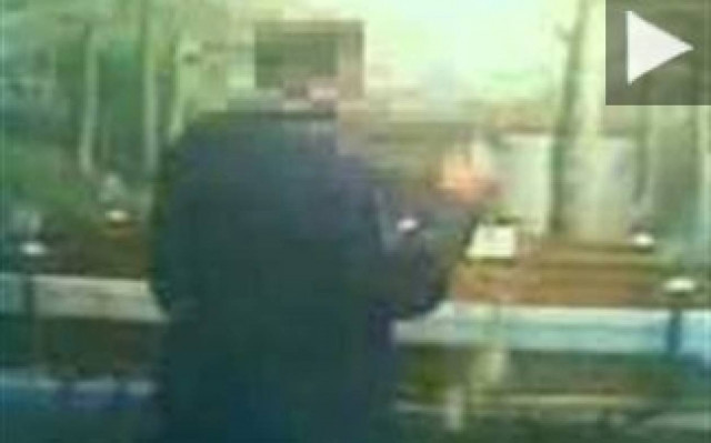 Βίντεο: Δείτε τι τραγουδούσε παπάς σε νεκρό αντί να τον ψάλλει...