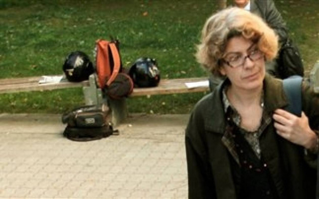 Αρετή Τσοχατζοπούλου: Περνάει την ώρα της βάφοντας τοίχους