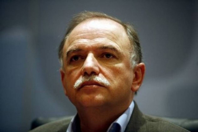 Δ.Παπαδημούλης : Απαγόρευση συναθροίσεων – Γύψος τρικολόρ;