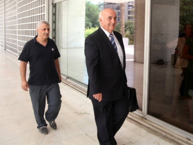 Στην Επιτροπή Θεσμών και Διαφάνειας Κλαδάς και Στασινόπουλος