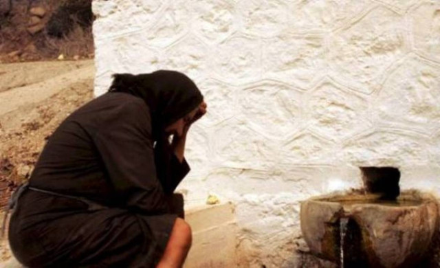 Κλείνουν τα μέτρα με μεγάλες περικοπές σε μισθούς και συντάξεις