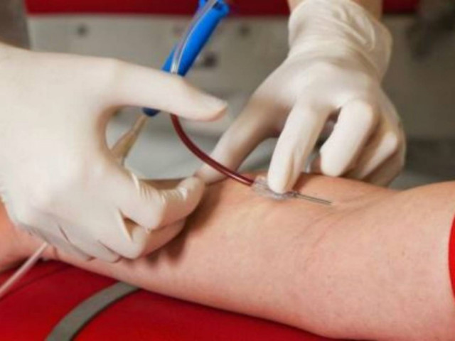 ΣΟΚ στην Πάτρα : Για να τα βγάλουν πέρα, πουλάνε το αίμα τους!