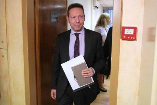 Στις 18:30 η συνάντηση Στουρνάρα – τρόικας