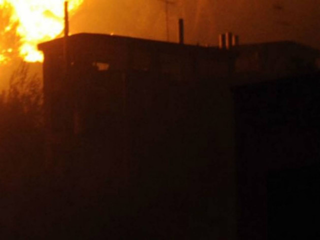 Φωτιά σε αποθήκη στον Ασπρόπυργο