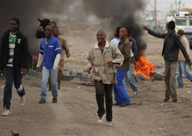 Αιματηρά επεισόδια μεταξύ απεργών μεταλλωρύχων και Αστυνομίας