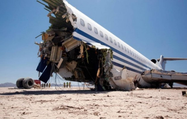 Συντριβή αεροπλάνου σε τηλεοπτική εκπομπή (video)