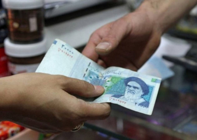 Ιράν: Σταματούν οι εισαγωγές μη «ουσιωδών αγαθών»