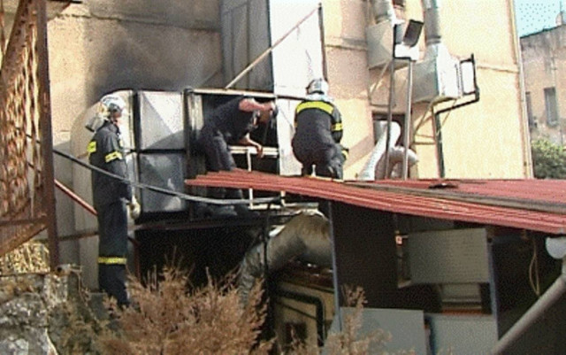 Φωτιά σε εστιατόριο στο κέντρο της Λαμίας (pics)