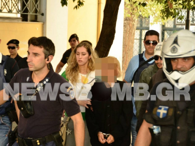 Δολοφονία Ευελπίδων: Οδηγήθηκε στον ανακριτή η 37χρονη
