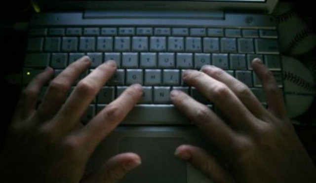 Δάσκαλος και γιατρός στους συλληφθέντες για παιδική πορνογραφία