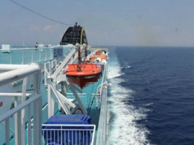 Πτώμα άνδρα με μια σφαίρα στο στόμα σε πλοίο της γραμμής