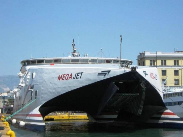 Μηχανική βλάβη για το επιβατικό «Mega Jet»