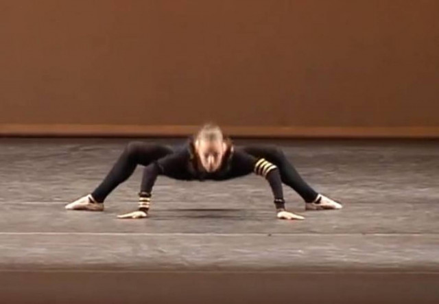 Βίντεο: Milena Sidorova - Μια πραγματική αράχνη