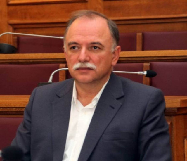 Παπαδημούλης: Θέατρο τα περί εμπλοκής με την τρόικα