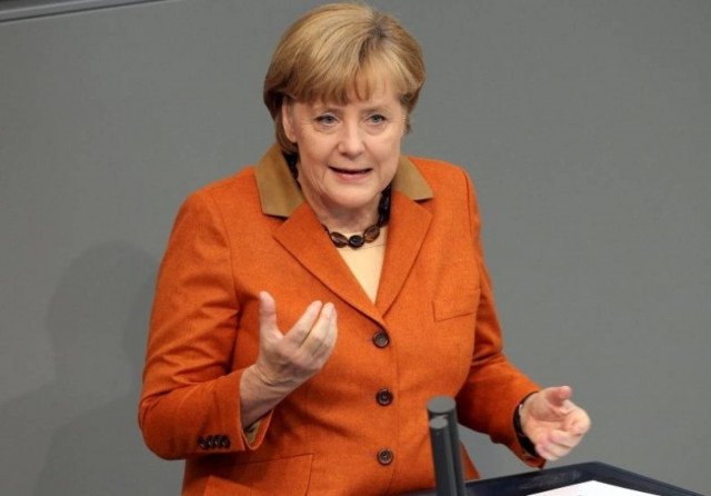 Μέρκελ: Προς το συμφέρον όλων η παραμονή της Ελλάδας στο ευρώ