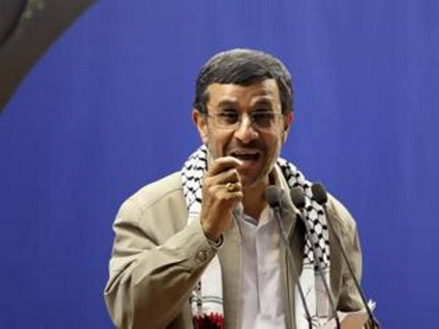 Κατά της αποχώρησης Άσαντ, ο Αχμεντινετζάντ