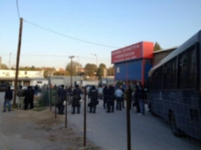 Θεσσαλονίκη: Ένταση και δακρυγόνα στην Ευκαρπία (vid)