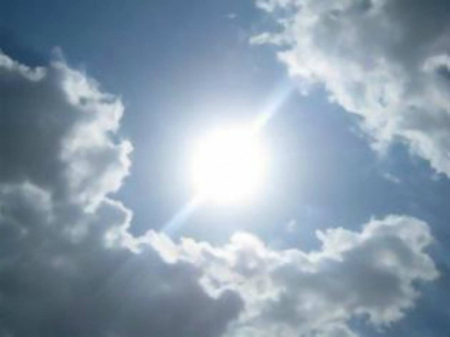 Μικρή πτώση της θερμοκρασίας και τοπικές νεφώσεις