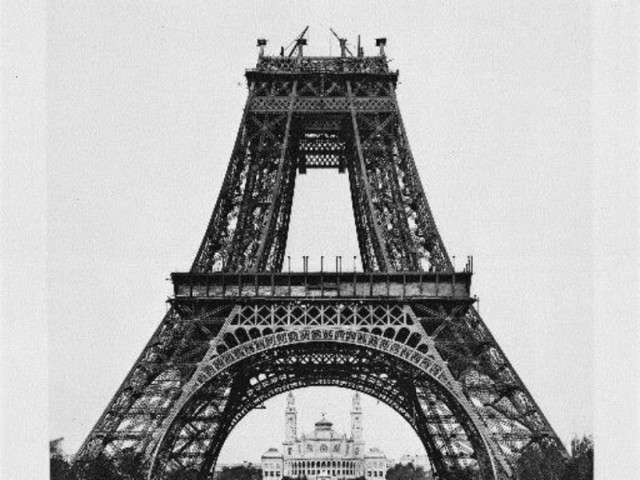 Δείτε πώς χτίστηκε ο Πύργος του Άϊφελ!