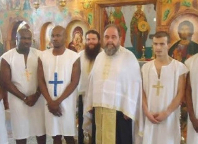 Πέντε κρατούμενοι στις φυλακές Πατρών βαφτίστηκαν Ορθόδοξοι