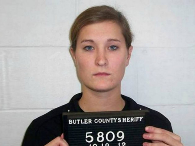 Μαθηματικός έλυνε σεξουαλικές... εξισώσεις με μαθητές της!