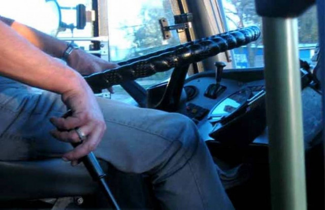 Συνελήφθησαν δύο οδηγοί λεωφορείων για υποκλοπή μεταφορικού έργου