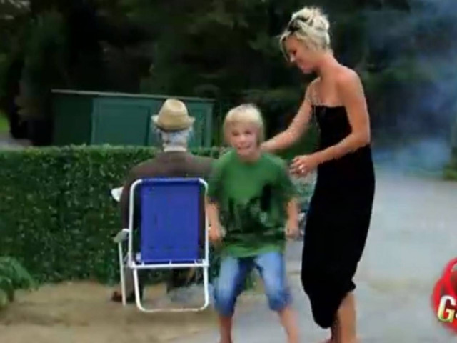 Βίντεο: Φάρσα για γερά νεύρα!