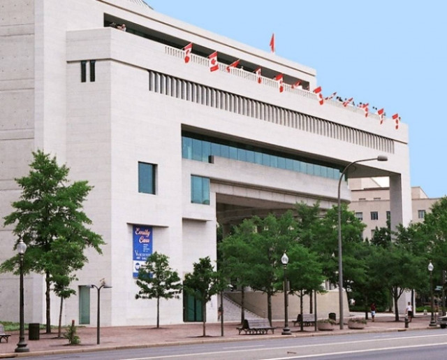 Εκκενώνουν την καναδική πρεσβεία στην Ουάσινγκτον