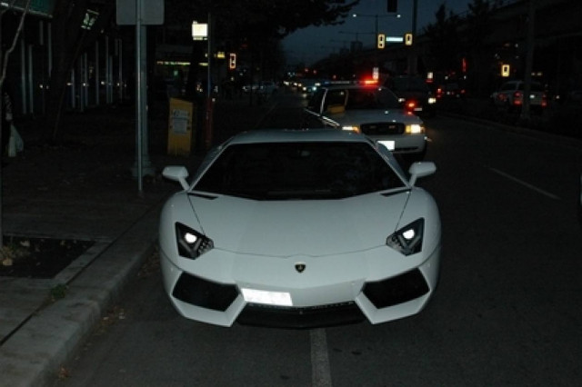 Άπορος οδηγός χάνει τη... Lamborghini του!