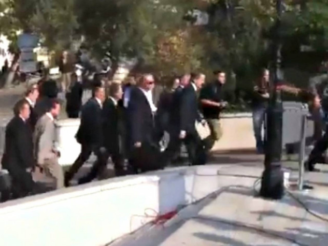 Πολίτης σε Σαμαρά: «Μπράβο πρόεδρε, μας πούλησες όλους» (vid)