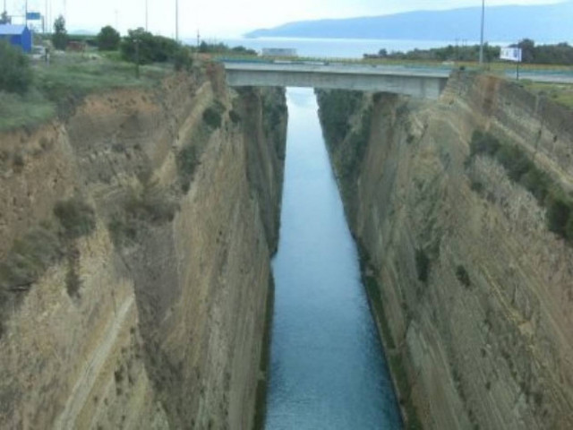 Μακάβριο εύρημα στη Διώρυγα Κορίνθου