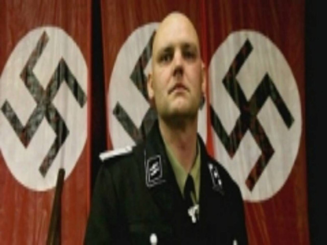 Ξεκινά η δίκη του 12χρονου που δολοφόνησε τον νεοναζί πατέρα του