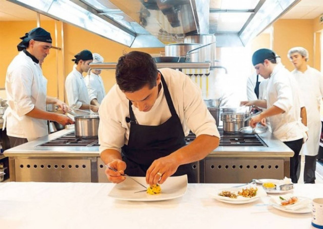 Έλληνες εργαζόμενους ζητούν τα αυστριακά εστιατόρια