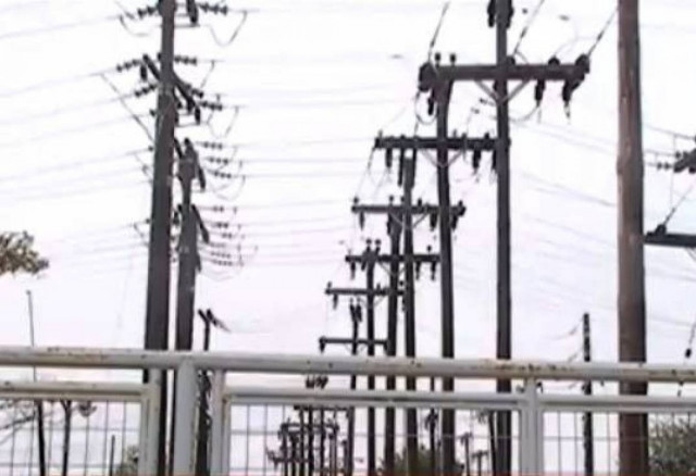 Βίντεο: Συνεχείς διακοπές ρεύματος στην Αλεξανδρούπολη