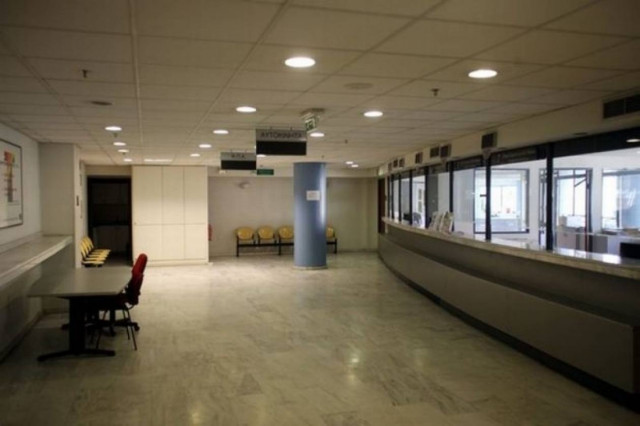 Κλειστές οι εφορίες σε Κυκλάδες και Αργοσαρωνικό