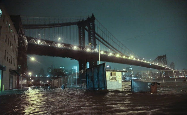 Η Νέα Υόρκη προσπαθεί να συνέλθει από τον εφιάλτη