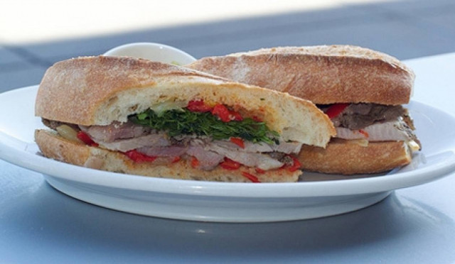 Το σάντουιτς με ζαμπόν και τυρί, είναι ωρολογιακή βόμβα αργής δράσης