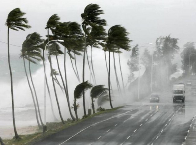 Οχτώ νεκροί από κυκλώνα στην Ινδία