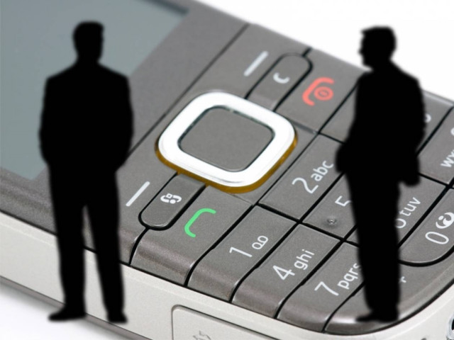 Το… εκρηκτικό τηλεφώνημα!