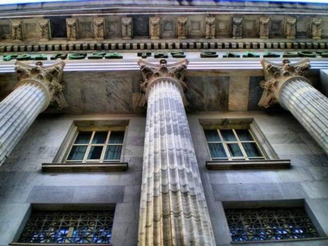 Λίστα – φωτιά: Δείτε πόσα παίρνουν τα στελέχη της Τράπεζας της Ελλάδος