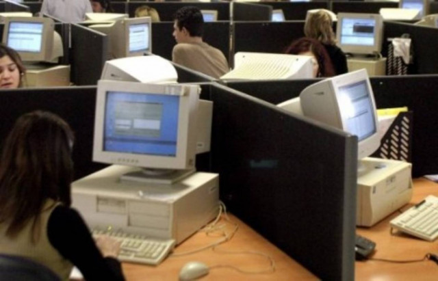 Mε εντατικούς ρυθμούς οι έλεγχοι για ανασφάλιστη εργασία