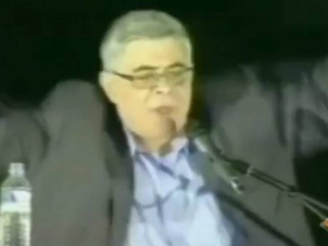 Βίντεο: Ο Μιχαλολιάκος, ο Κανάκης και το... κουνούπι!