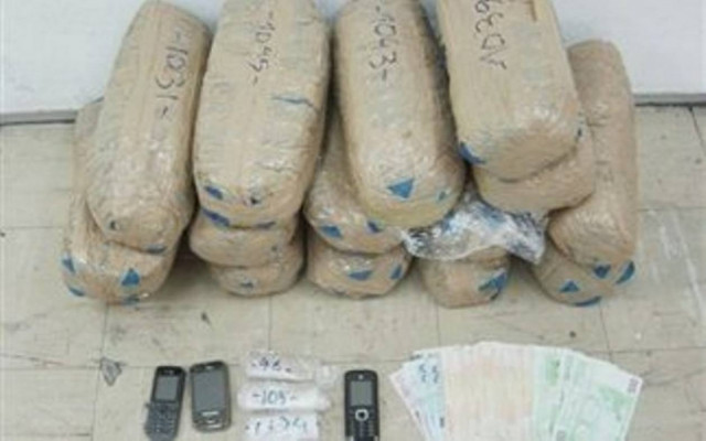 Μετέτρεψαν φανοποιείο σε αποθήκη ναρκωτικών