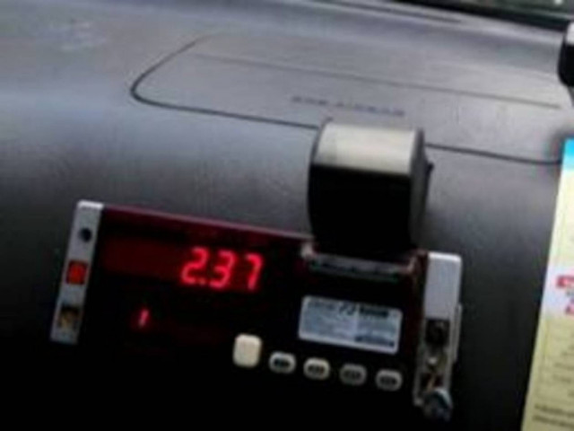 Με «πειραγμένες» ταμειακές έντεκα οδηγοί ταξί