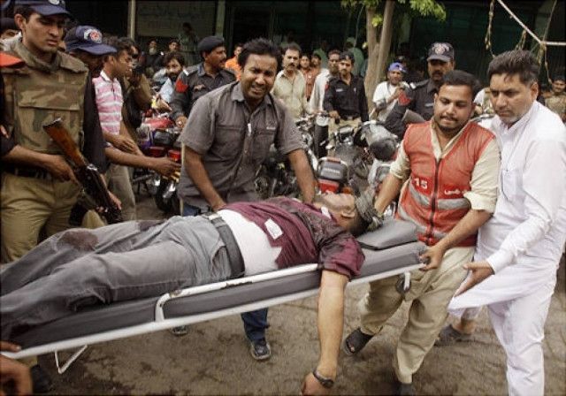 Πακιστάν: Πέντε νεκροί από επίθεση αυτοκτονίας στα βορειοδυτικά