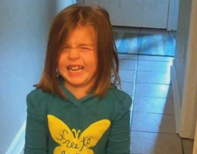 Βίντεο: Κάνουν πλάκα στα παιδιά τους...